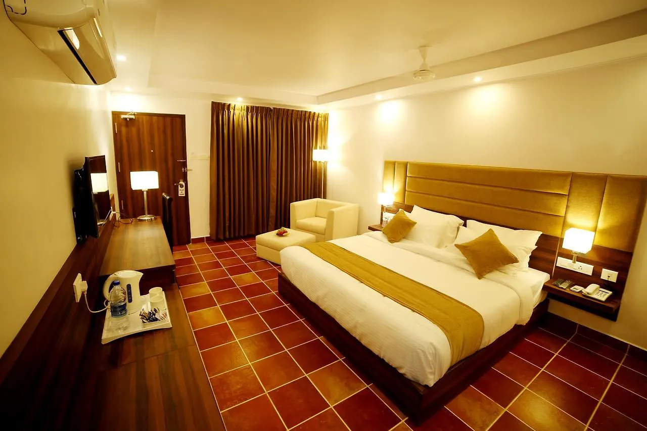 Athirapally Green Trees Атирапалли 4*,  Индия